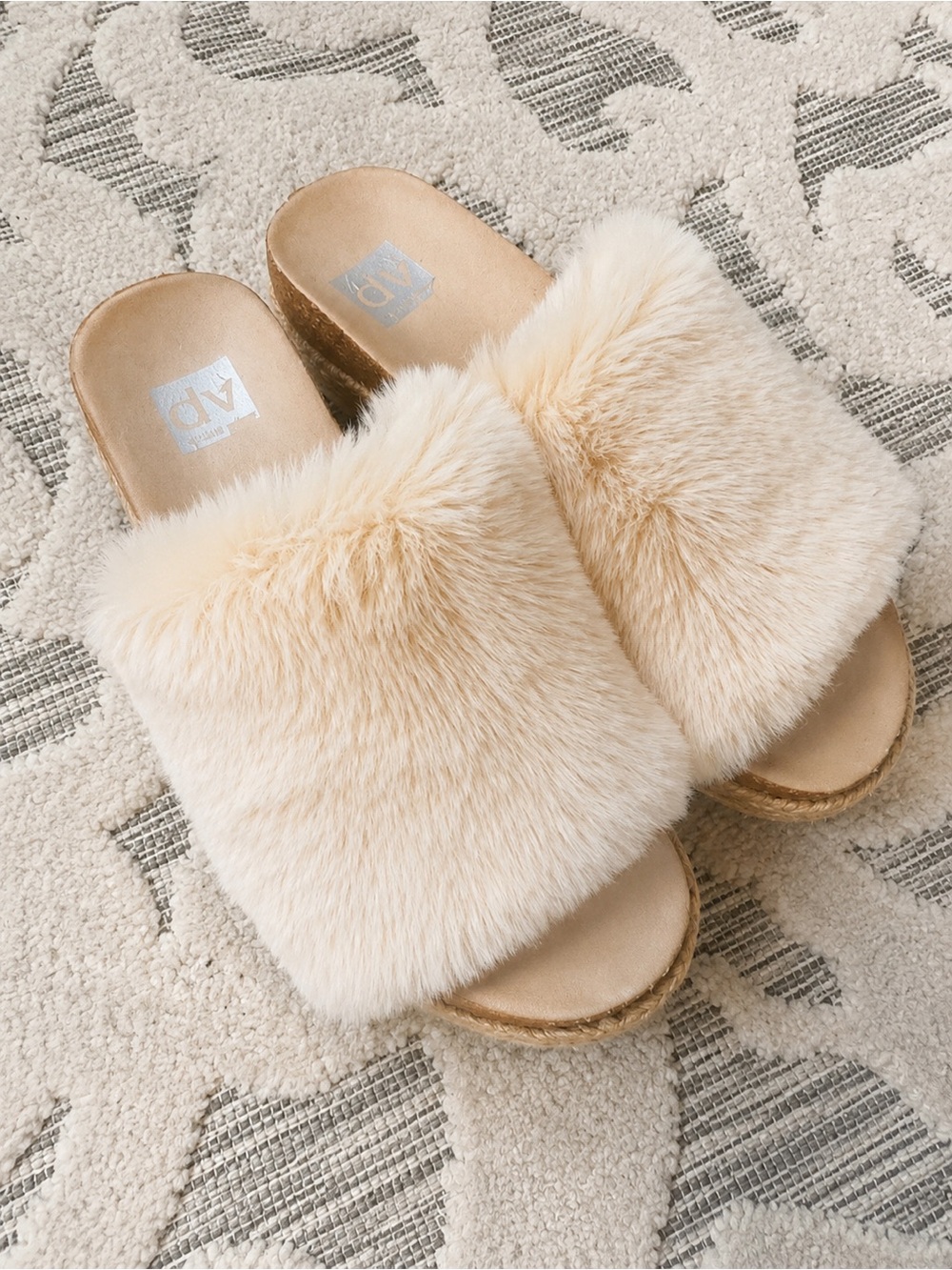 Dolce Vita Faux Fur Platform Espadrille Slide Sandals Cream Size 7